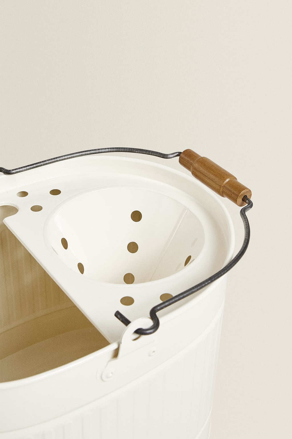 ست سطل و تی برند ZARA HOME - Image 4