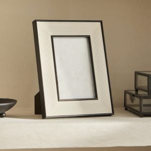 Old design photo frame